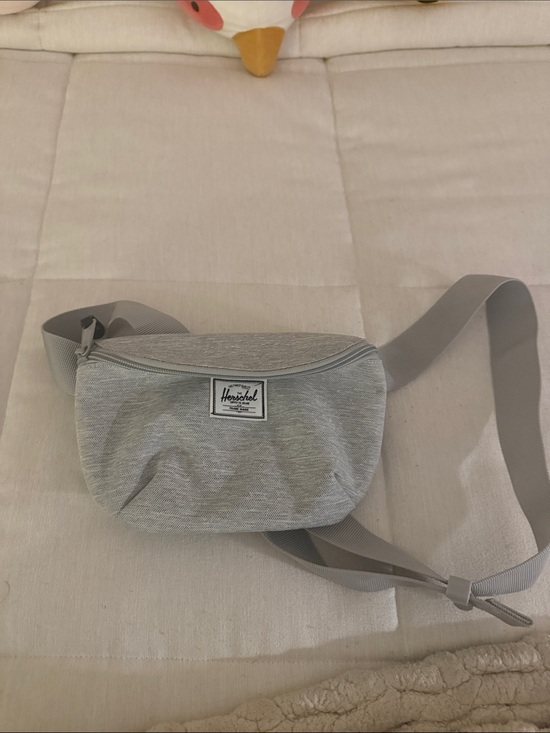 Herschel Supply Company Handbags - Herschel Supply Company Light Gray Waist Pack